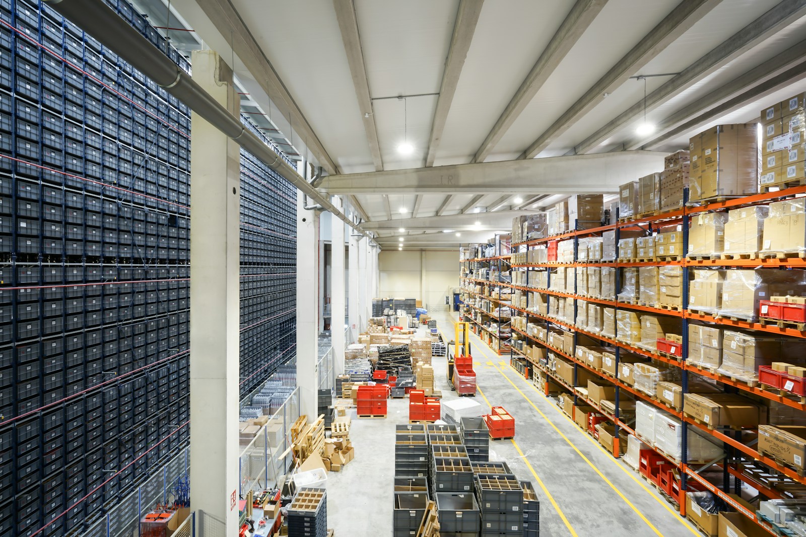 Freight warehouse aisle